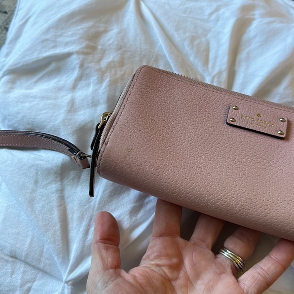 Kate Spade Large Carryall Wristlet/Wallet Blush Pink Double Zipper - Picture 5 of 16